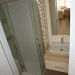 Luxury House With 3 Double *