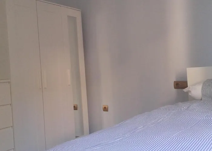 Luxury House With 3 Double *